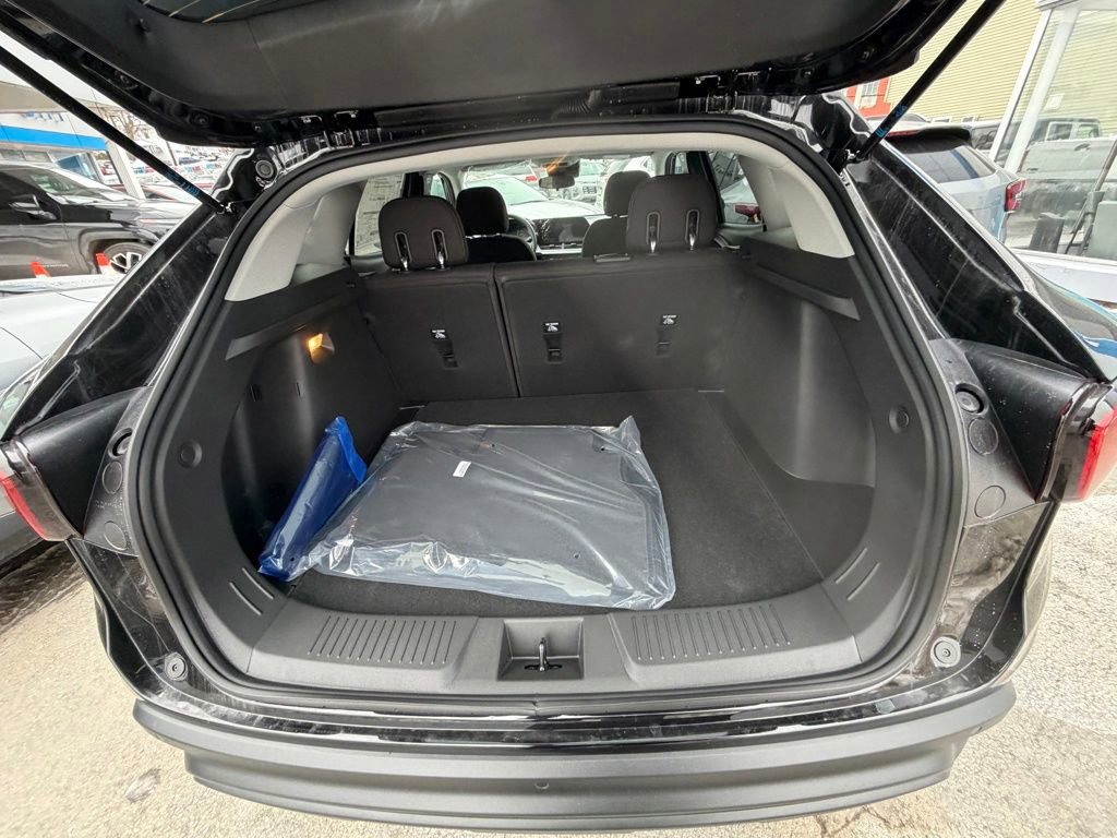 New 2026 Chevrolet Trax RS w/ Driver Confidence Package image 11