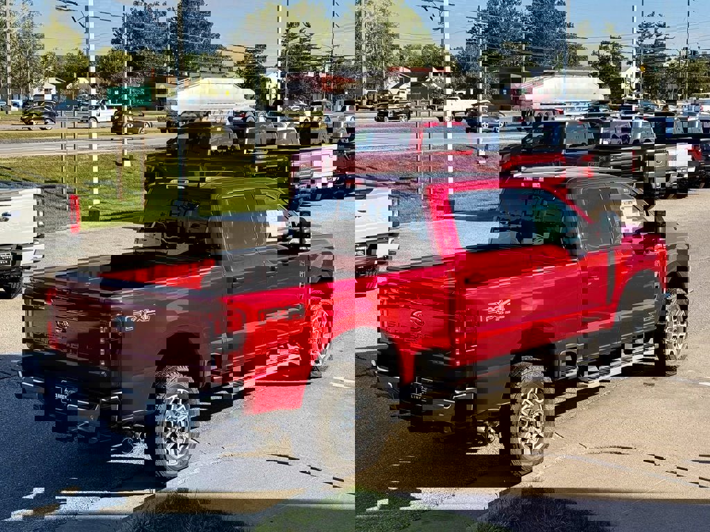 New 2026 Ford F350 Lariat w/ FX4 Off-Road Package image 5