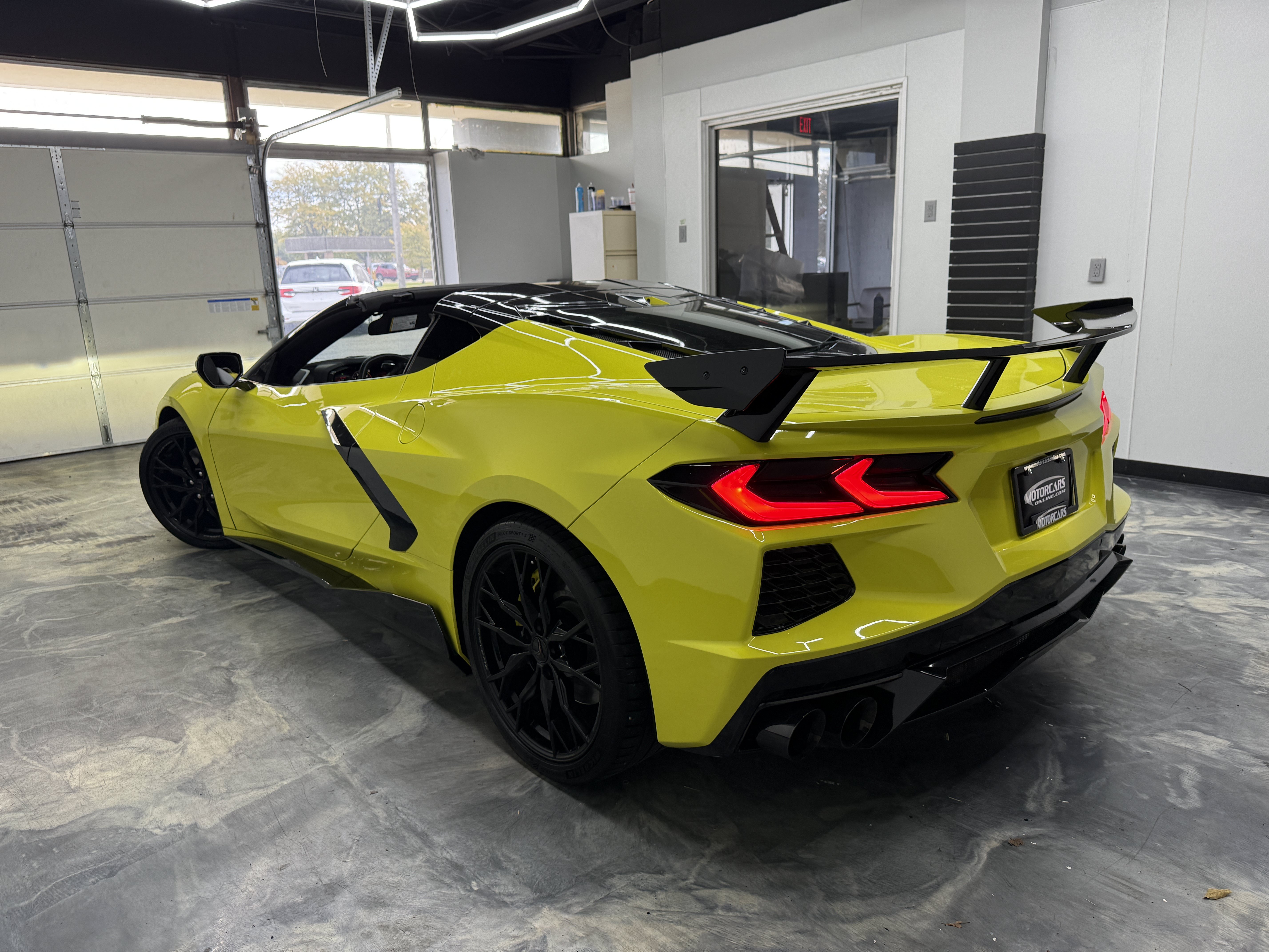 Used 2023 Chevrolet Corvette Stingray Preferred Cpe w/ Z51 Performance Package RWD image 11
