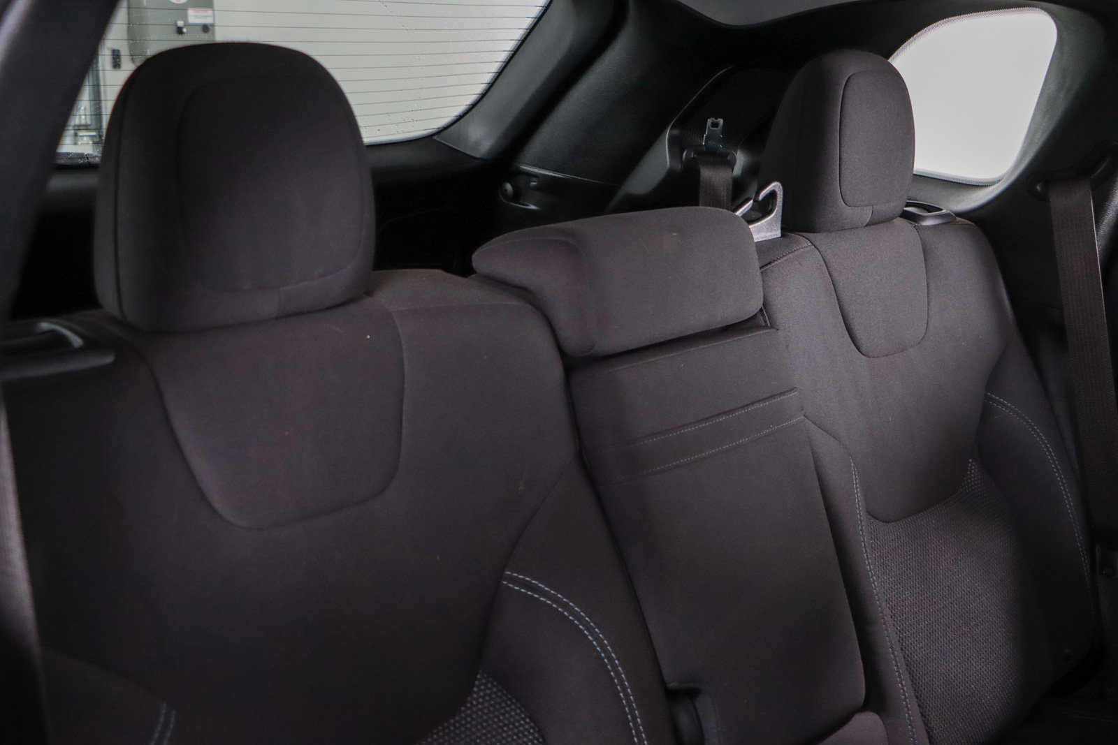 Used 2019 Jeep Cherokee Latitude w/ Popular Appearance Group image 27