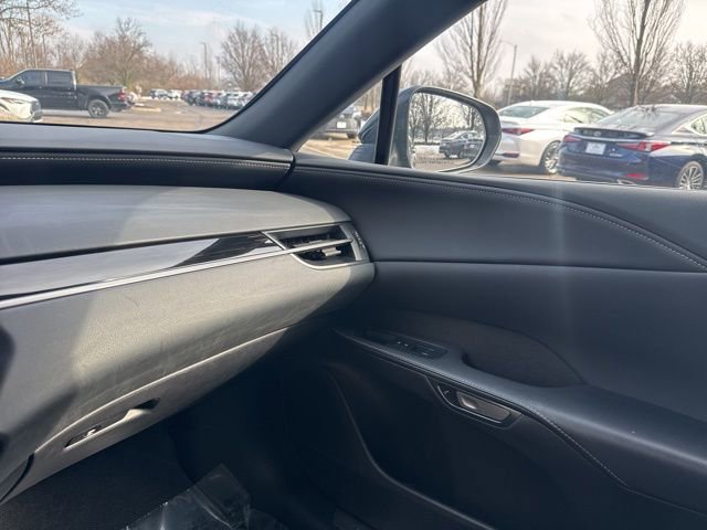 Used 2025 Lexus RX 350 FWD w/ Technology Package image 24