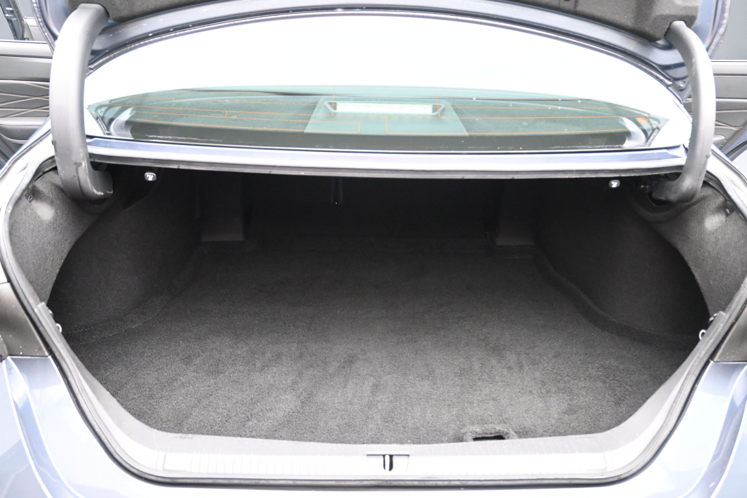 Used 2022 Toyota Avalon Limited w/ Advanced Safety Package FWD image 21