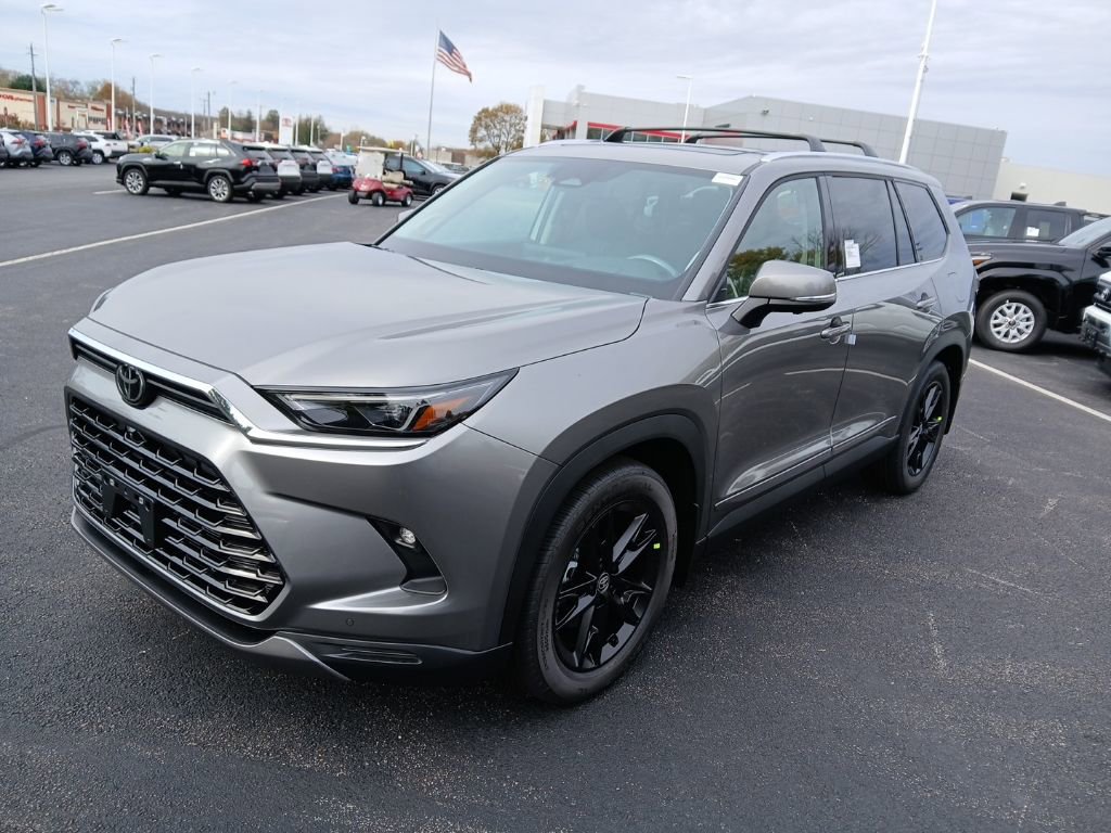 New 2026 Toyota Grand Highlander Platinum image 2