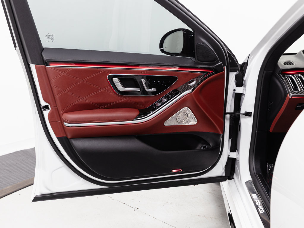 Used 2025 Mercedes-Benz S 63 AMG S image 5