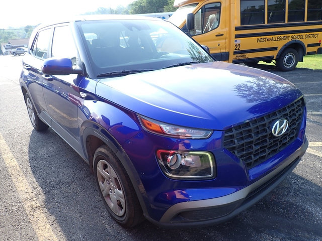 Used 2020 Hyundai Venue SE FWD image 4