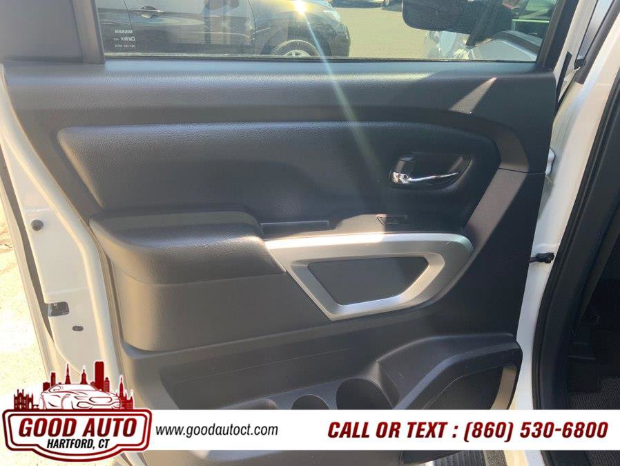 Used 2018 Nissan Titan SV AWD/4WD image 10