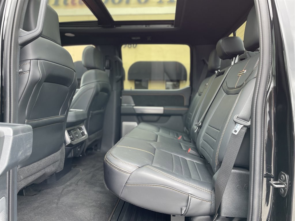 Used 2023 Ford F450 Platinum w/ FX4 Off-Road Package image 26