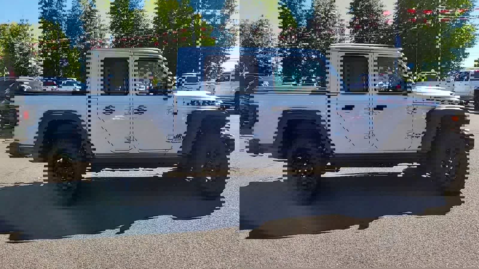 Used 2023 Jeep Gladiator Mojave image 9