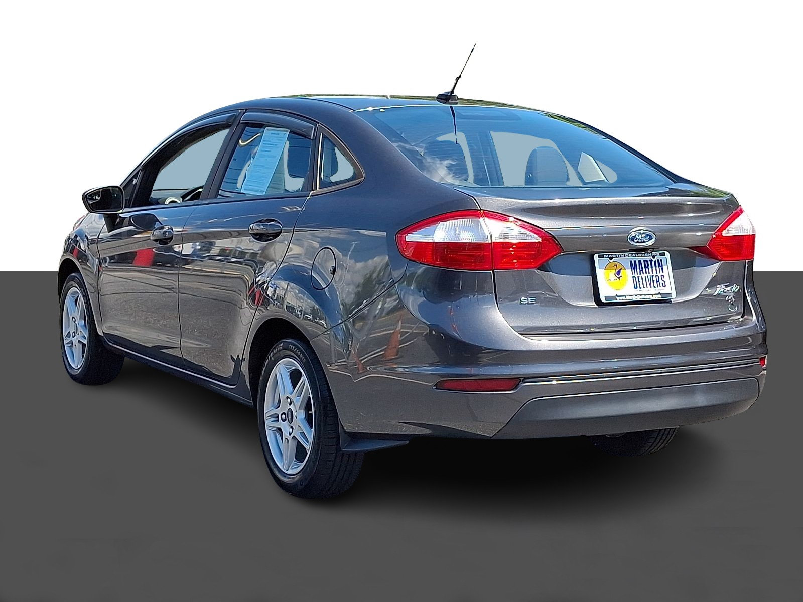 Used 2019 Ford Fiesta SE w/ Cold Weather Package FWD image 4
