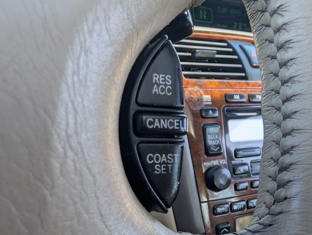 Used 2004 Toyota Avalon XLS FWD image 24