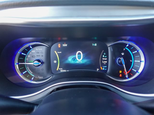 Used 2020 Chrysler Pacifica Limited w/ S Appearance Package FWD image 15