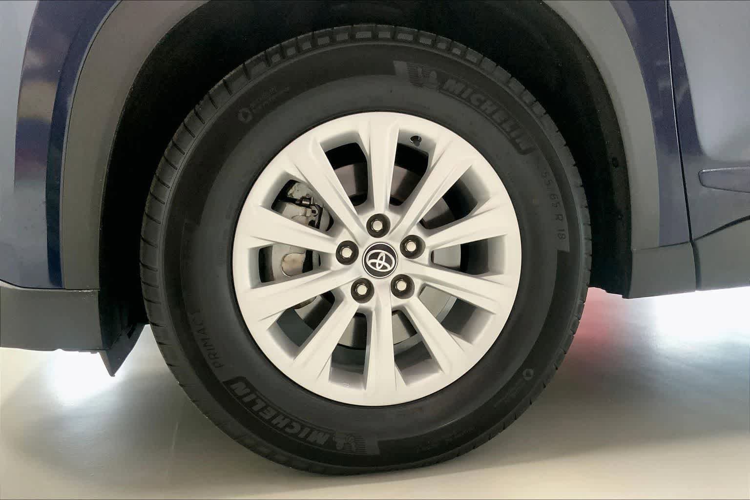 Used 2025 Toyota Grand Highlander AWD image 7