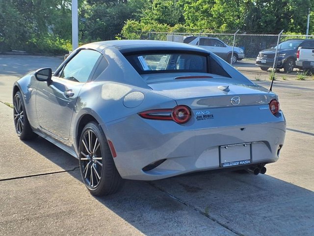 New 2026 MAZDA MX-5 Miata RF Grand Touring RWD image 2