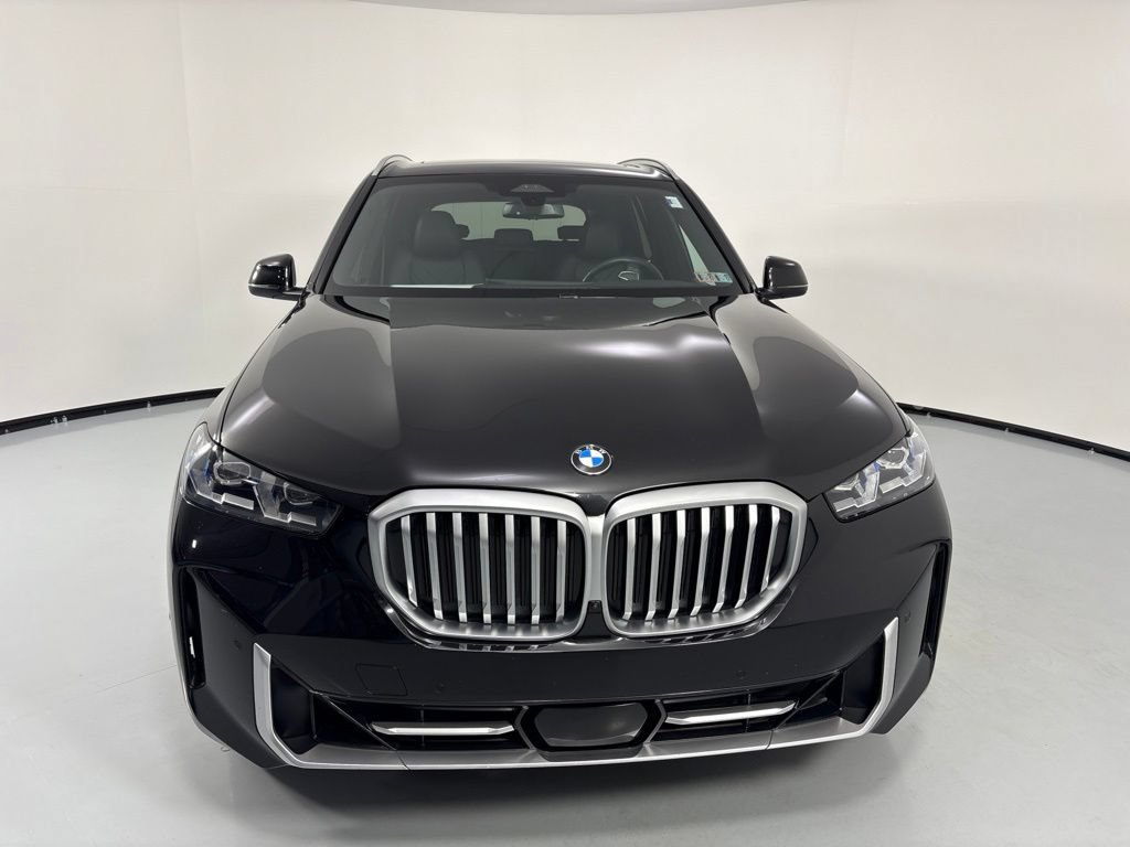 Certified 2024 BMW X5 xDrive40i w/ Premium Package AWD/4WD image 3
