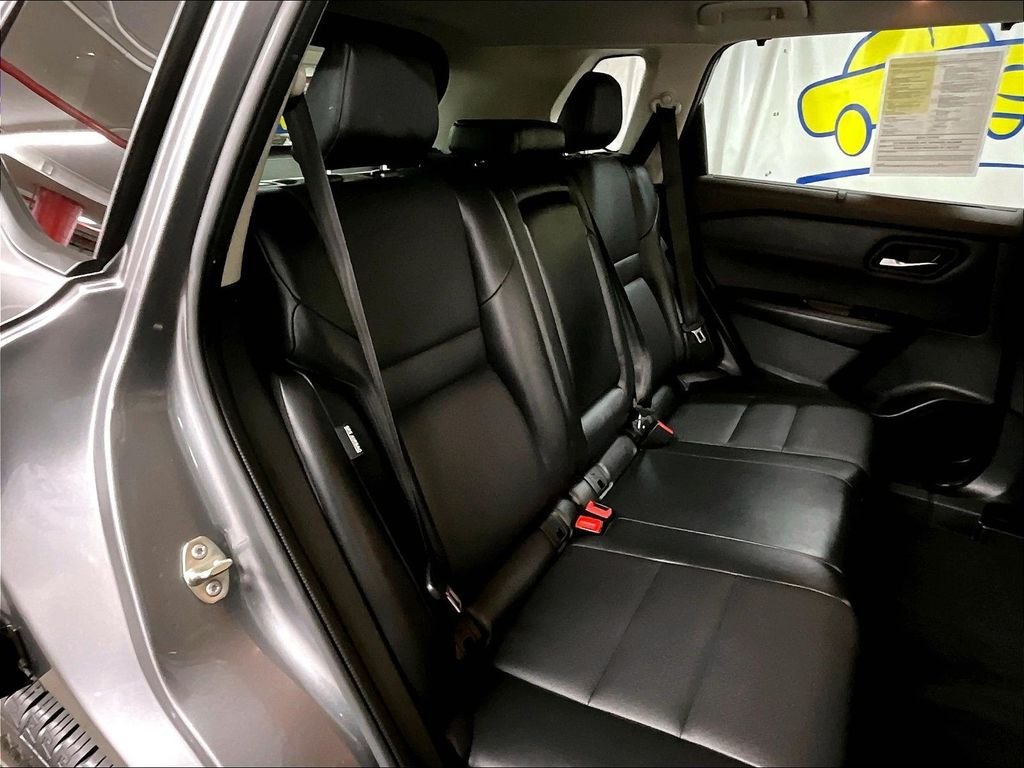 Used 2022 Nissan Rogue SV w/ SV Premium Package AWD/4WD image 16