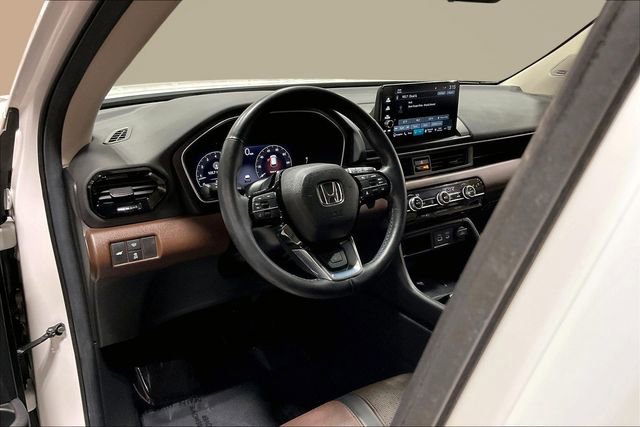 Used 2024 Honda Pilot Elite image 14