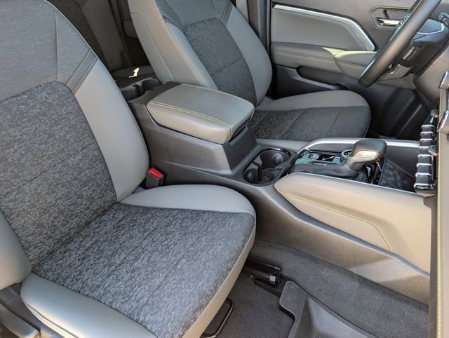 Used 2024 Chevrolet Colorado ZR2 w/ Technology Package image 25