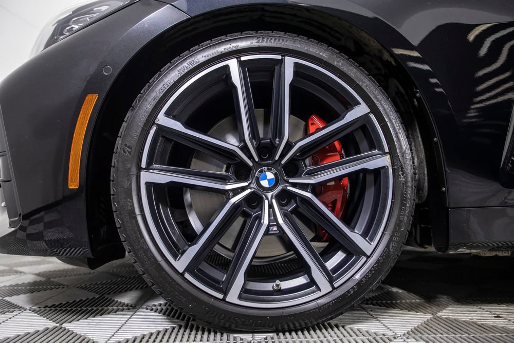 Used 2022 BMW M440i Convertible RWD image 39