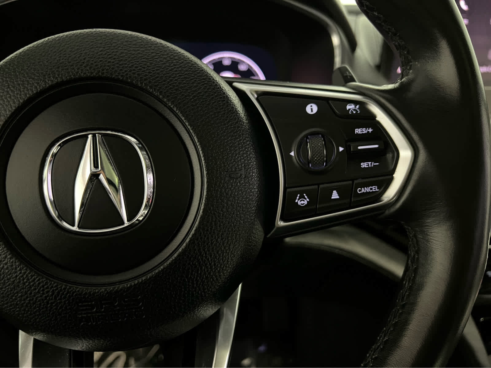 Used 2024 Acura MDX SH-AWD w/ Technology Package image 20