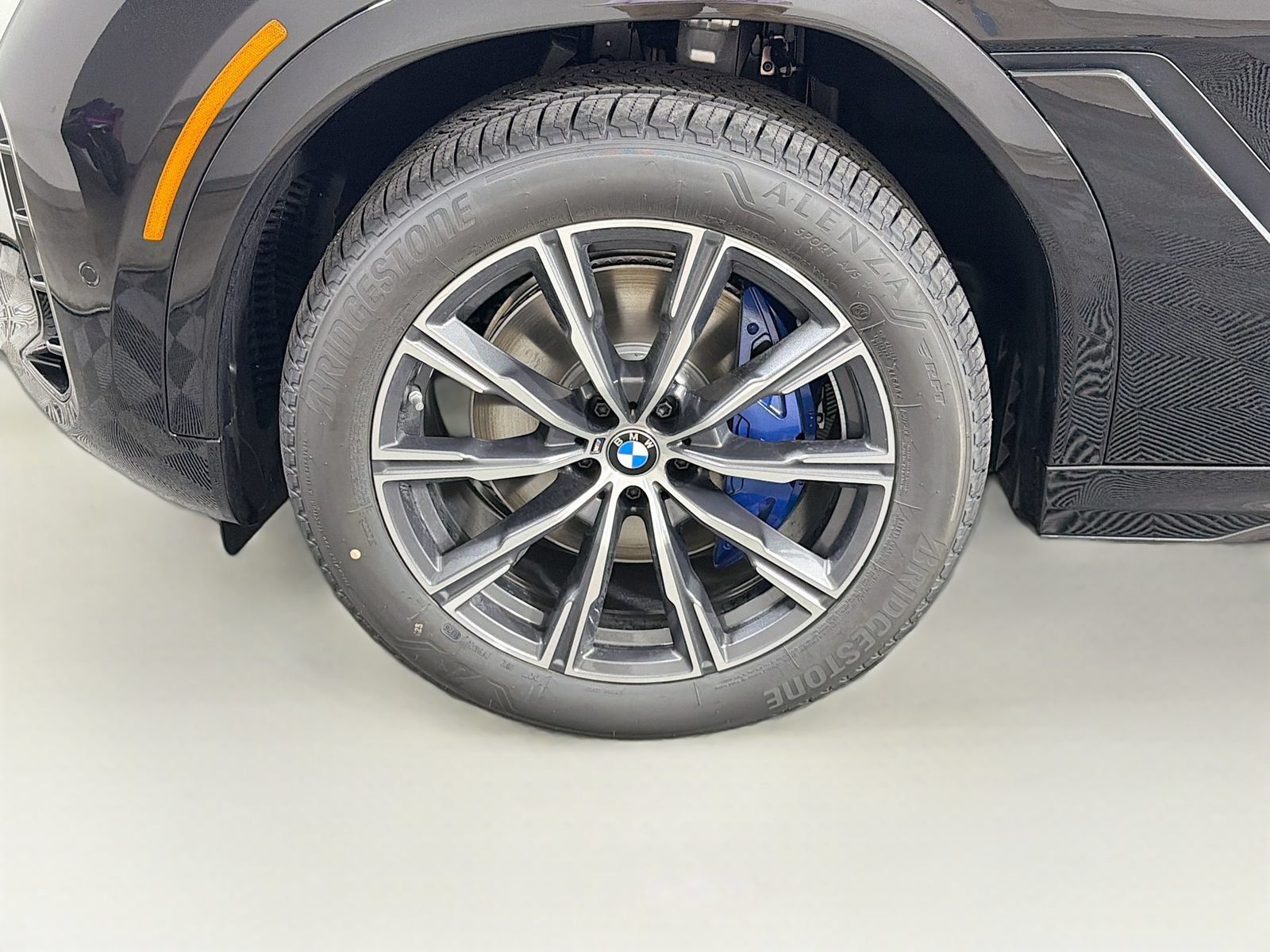 New 2027 BMW X6 xDrive40i w/ Executive Package AWD/4WD image 33