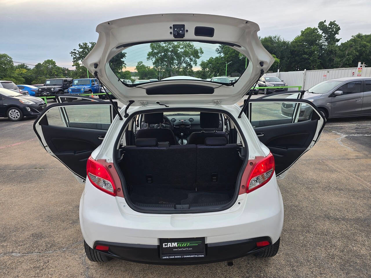 Used 2012 MAZDA MAZDA2 Sport image 38