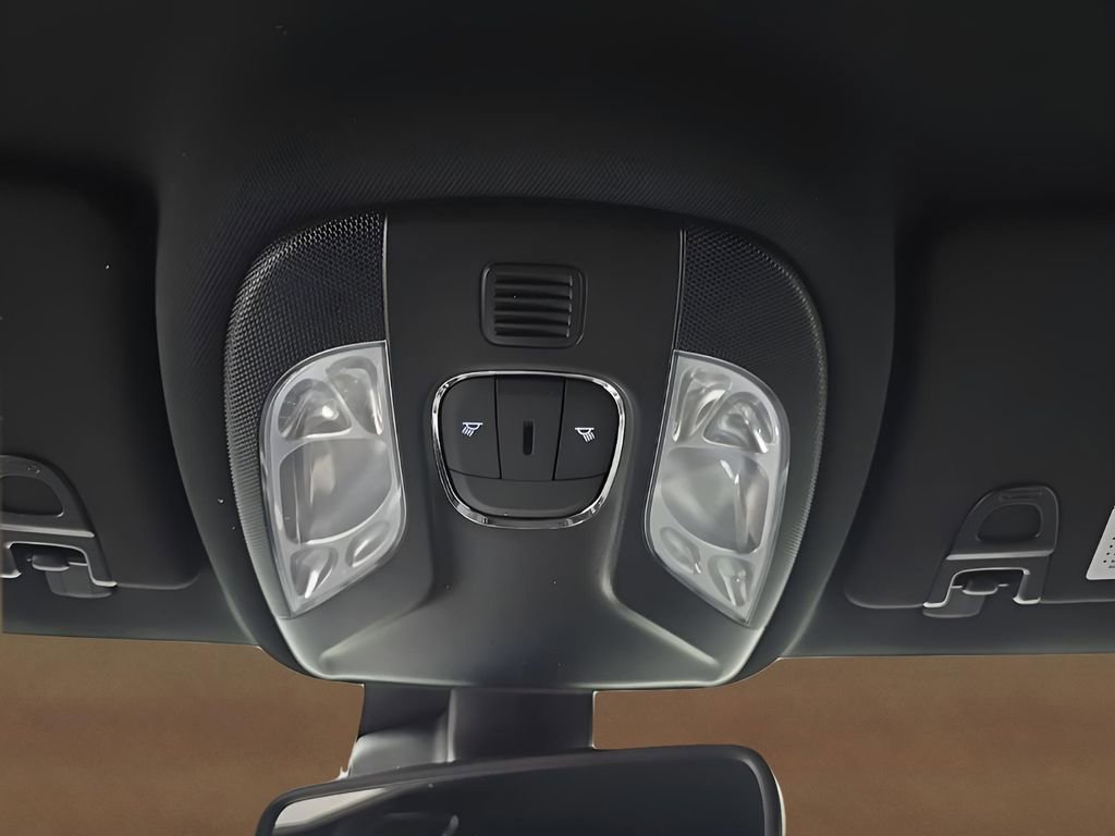 Used 2025 Jeep Compass Trailhawk AWD/4WD image 29