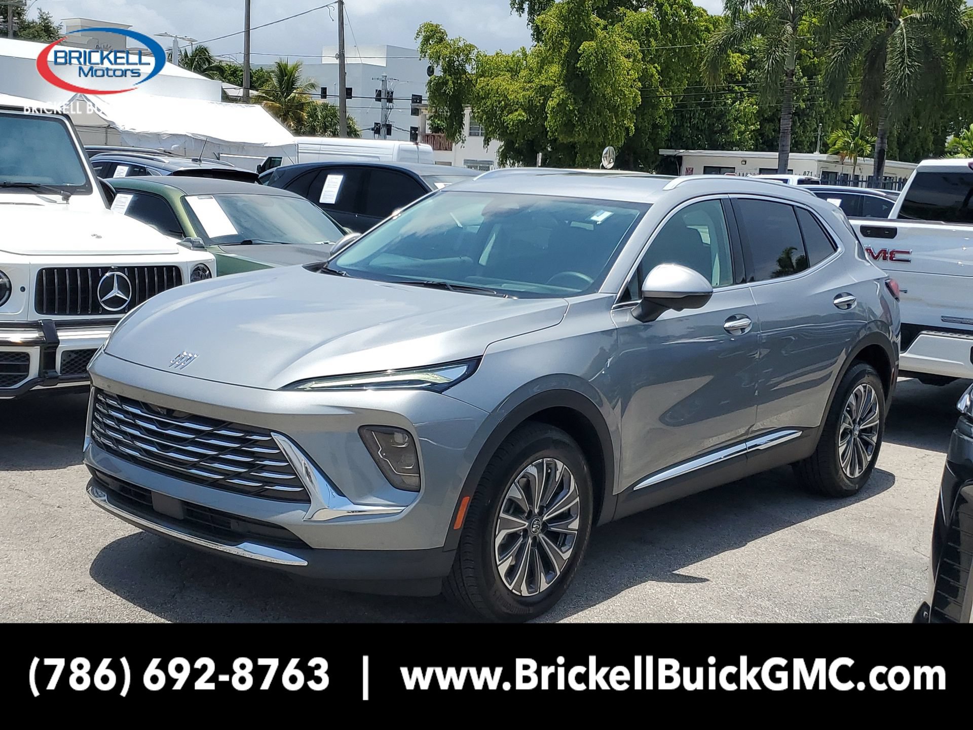 Used 2024 Buick Envision Preferred AWD/4WD image 1