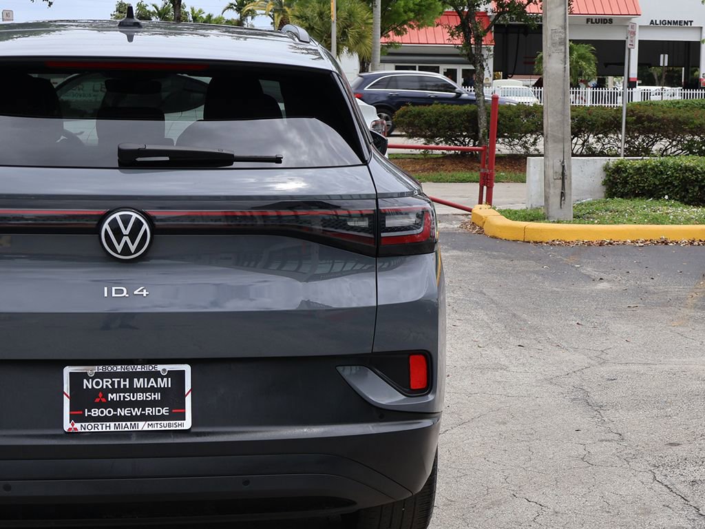 Used 2023 Volkswagen ID.4 S image 19