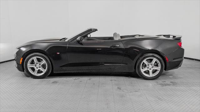 Used 2023 Chevrolet Camaro LT image 3