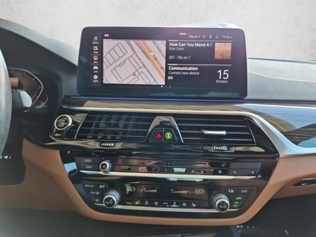 Used 2021 BMW 530i w/ Premium Package RWD image 15