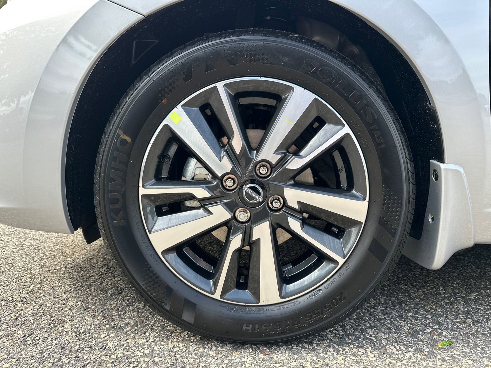 New 2025 Nissan Versa SV w/ Trunk Package image 10