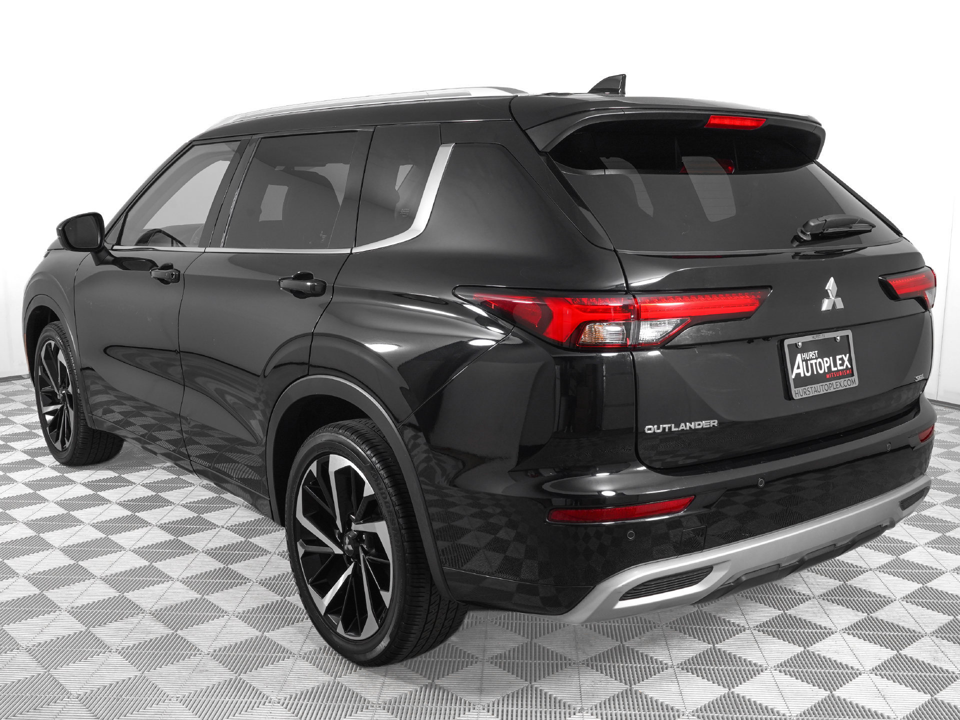 Used 2024 Mitsubishi Outlander SEL FWD image 7