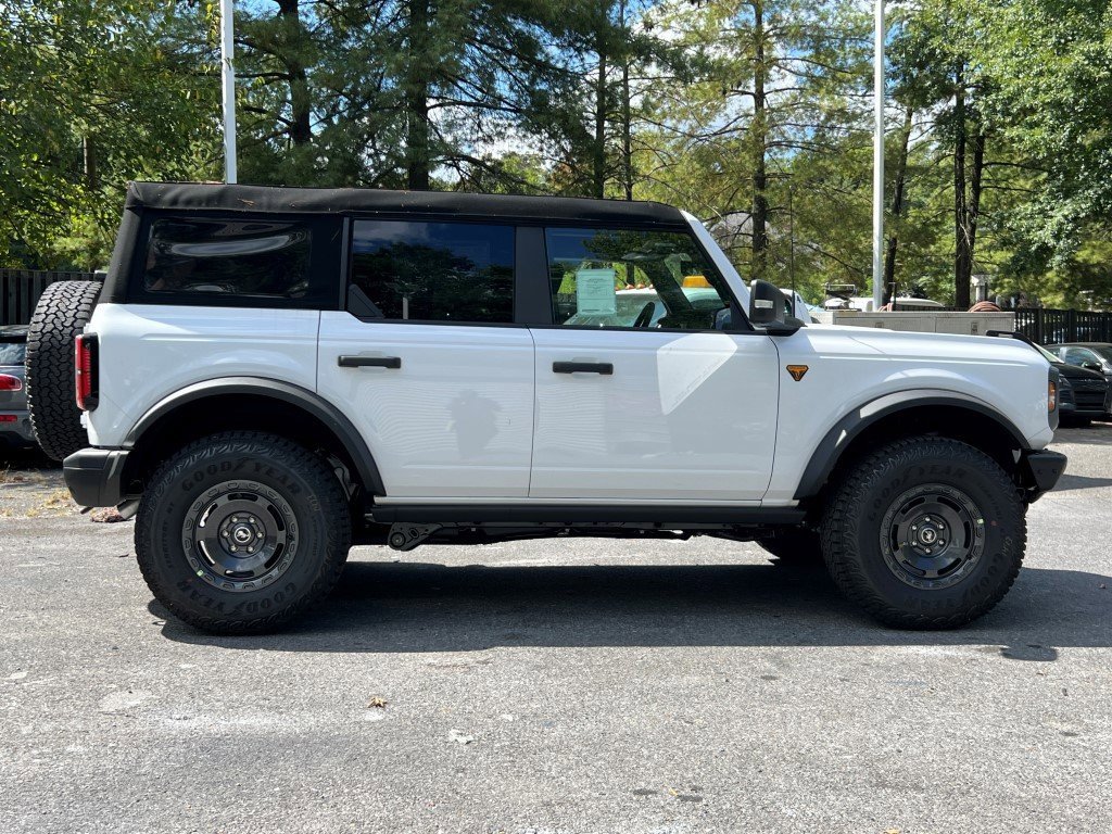 New 2025 Ford Bronco Badlands AWD/4WD image 3