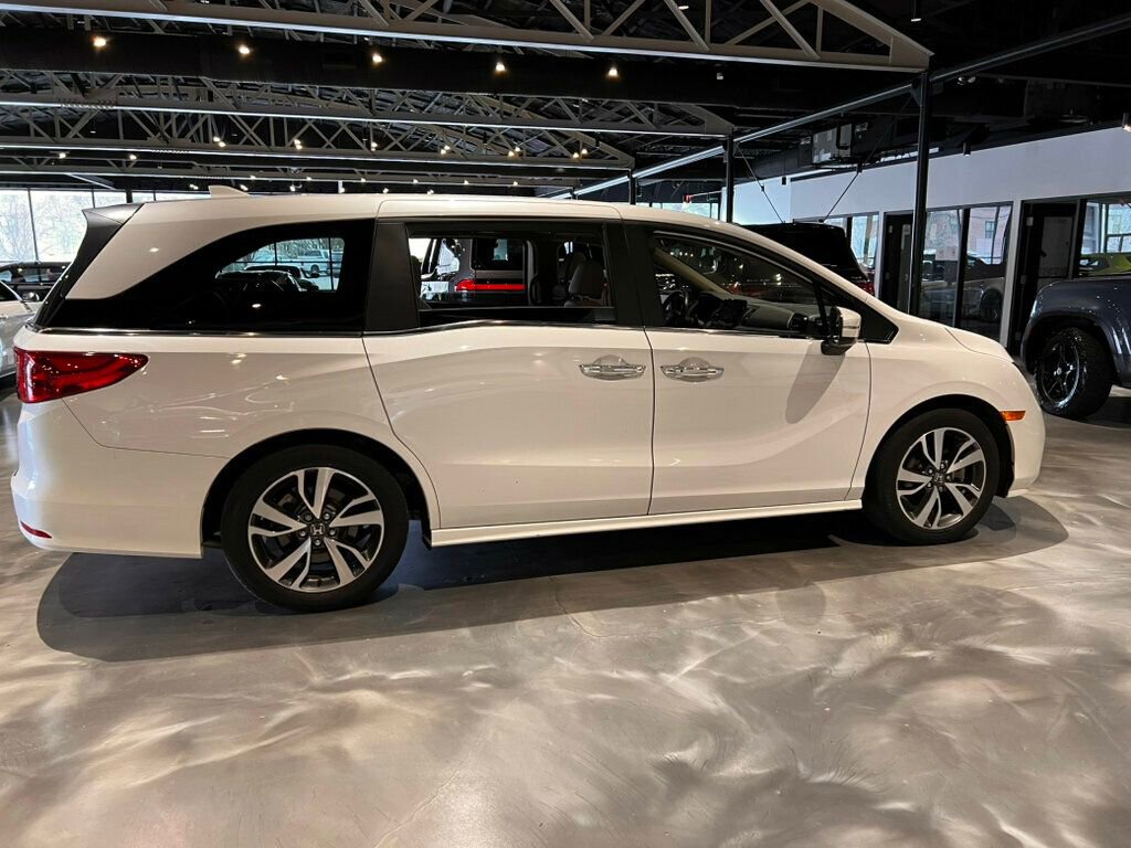 Used 2023 Honda Odyssey Touring image 6
