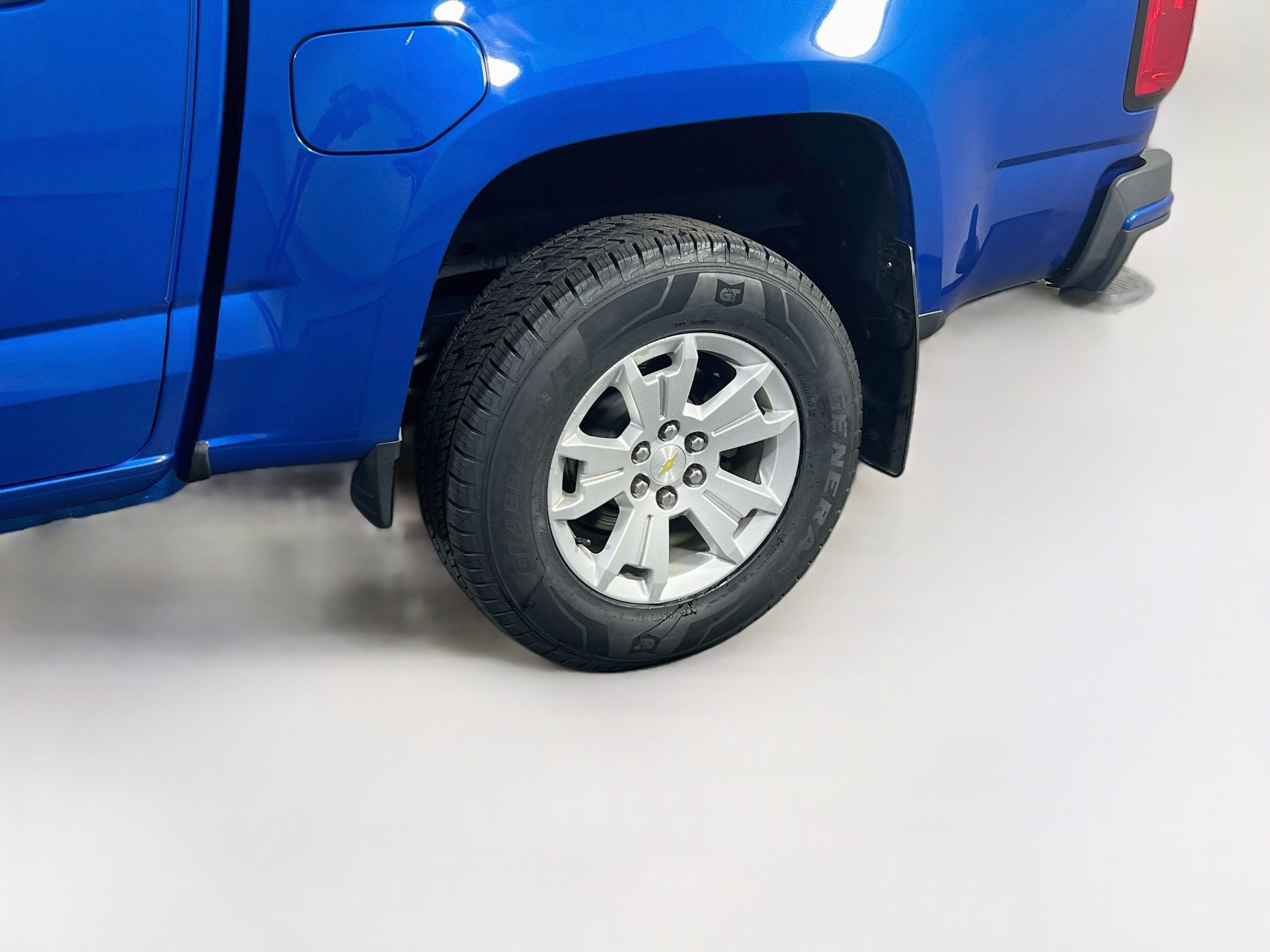 Used 2021 Chevrolet Colorado LT w/ LT Convenience Package AWD/4WD image 28