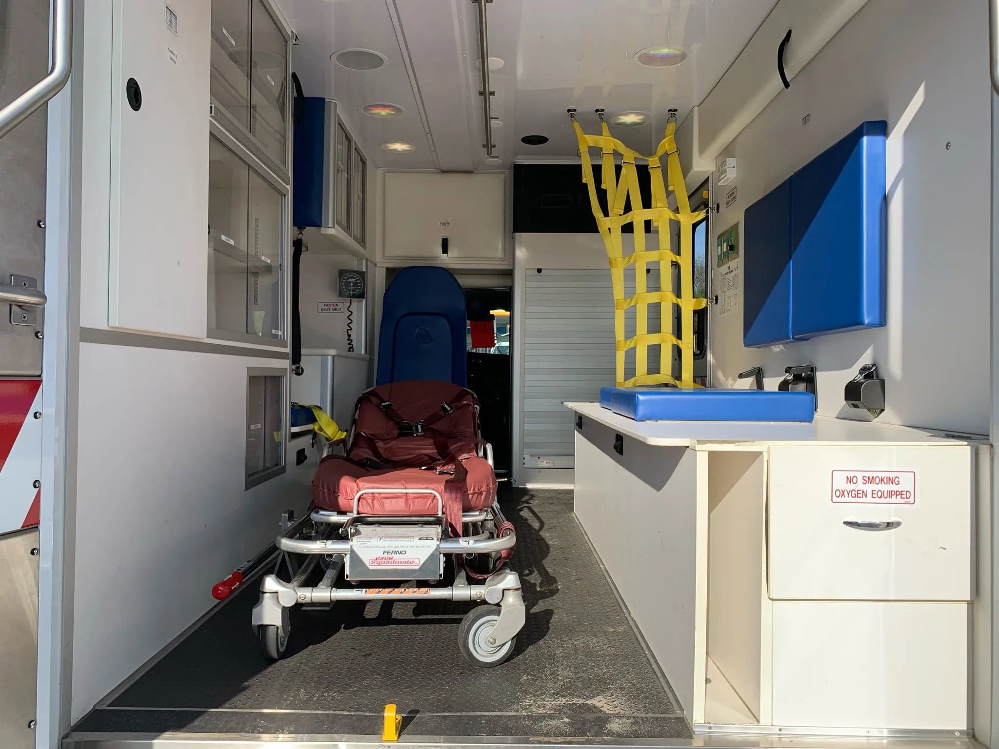 Used 2014 Chevrolet Express 4500 w/ Ambulance Package image 50