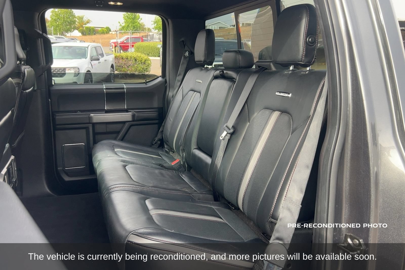 Used 2018 Ford F150 Platinum w/ Equipment Group 701A Luxury AWD/4WD image 12