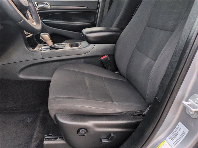 Used 2016 Jeep Grand Cherokee Laredo w/ Quick Order Package 23E image 15