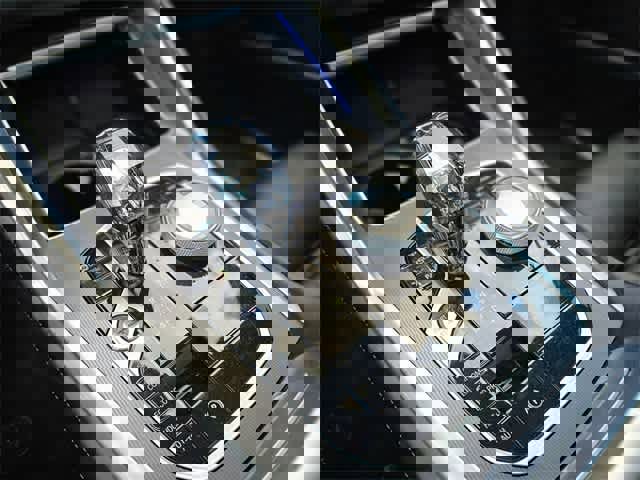 Used 2023 BMW X6 xDrive40i w/ Executive Package image 32