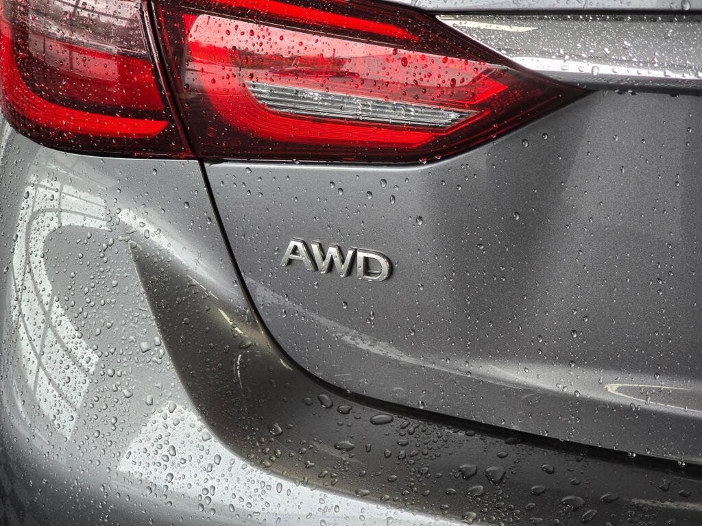 Used 2019 INFINITI Q50 Luxe w/ Essential Package (3.0T Luxe) AWD/4WD image 13