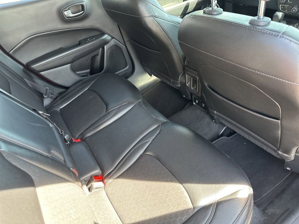 Used 2018 Jeep Compass Latitude w/ Popular Equipment Group image 24