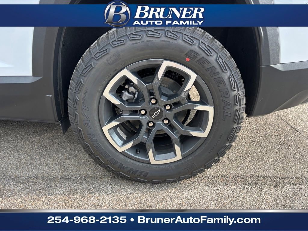 New 2026 Chevrolet Equinox ACTIV w/ Safety and Technology Package image 9