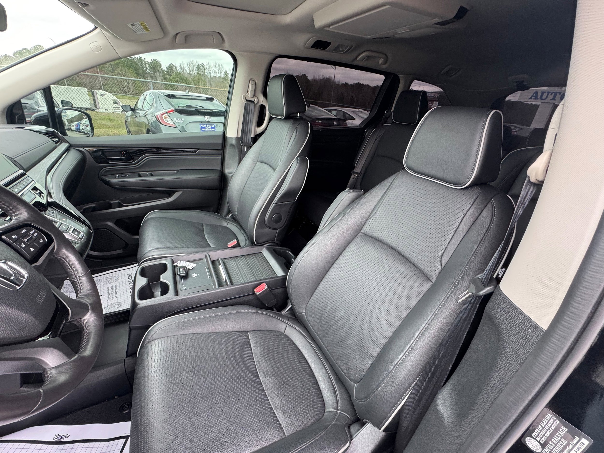 Used 2025 Honda Odyssey Elite image 5