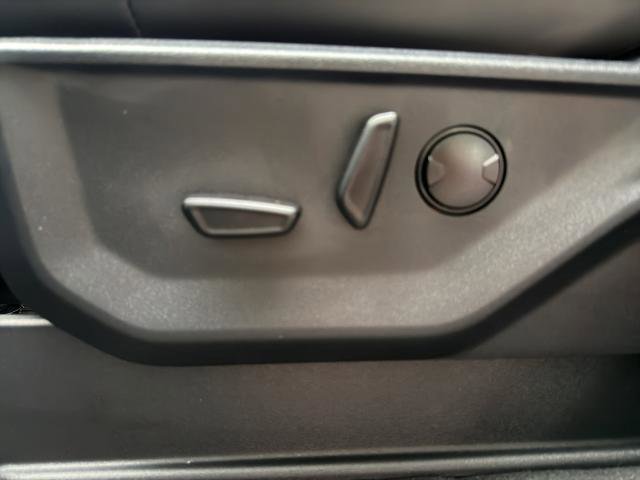 Certified 2025 Ford Expedition Active image 23