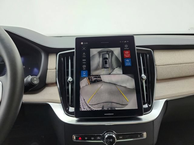 Certified 2025 Volvo XC90 B6 Plus AWD/4WD image 24