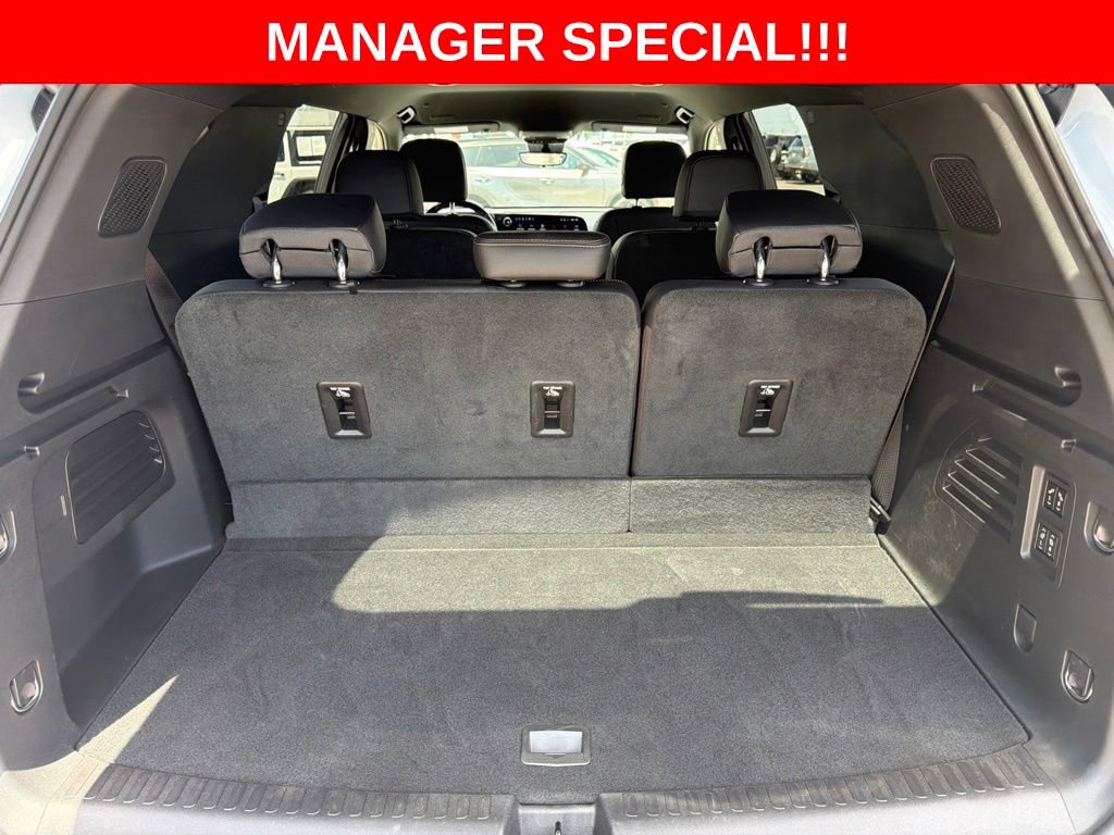 Used 2026 Chevrolet Traverse High Country AWD/4WD image 37