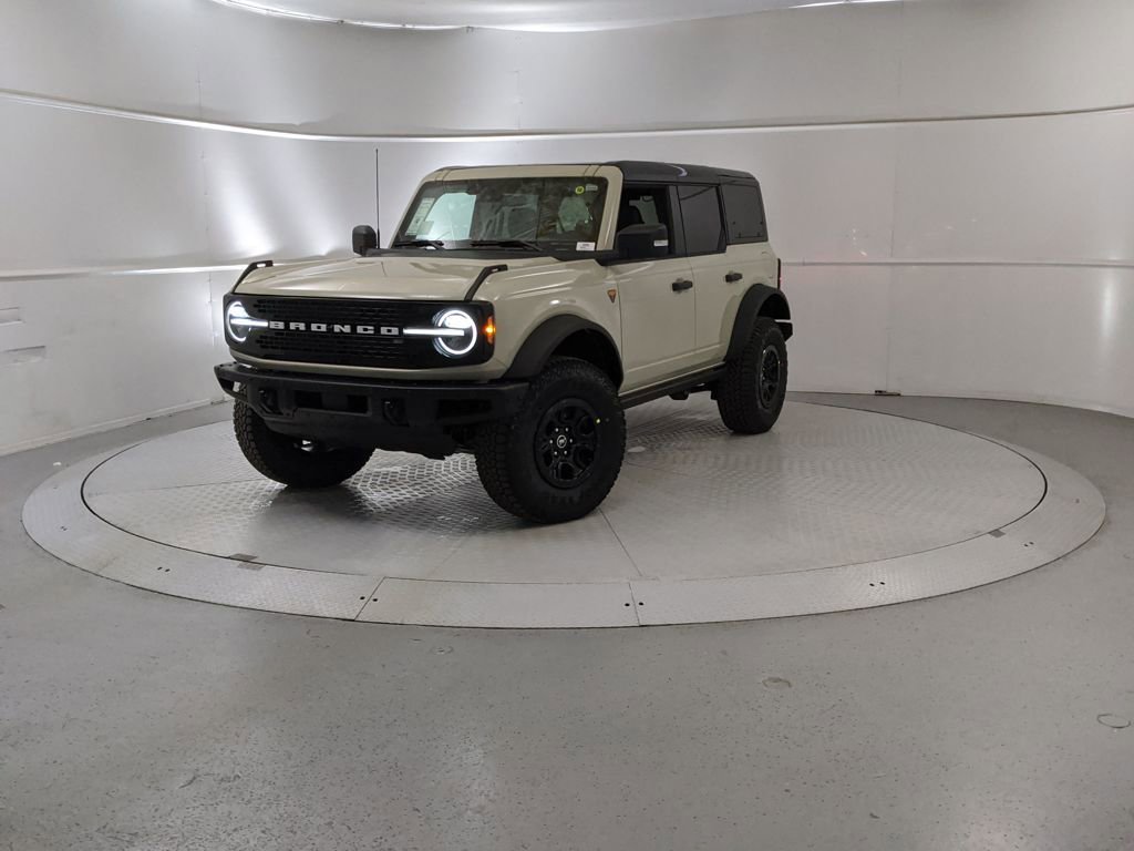 New 2025 Ford Bronco Badlands image 6