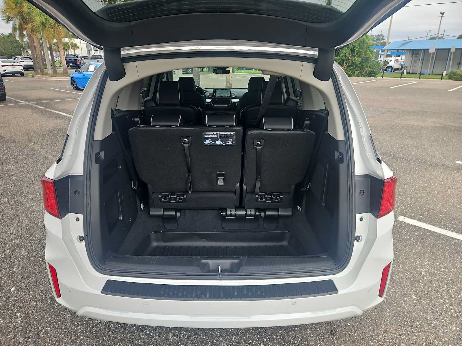 Certified 2026 Honda Odyssey Touring image 21