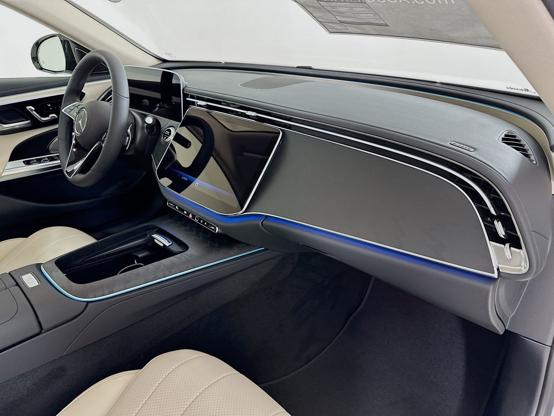 New 2026 Mercedes-Benz E 350 4MATIC Sedan image 31