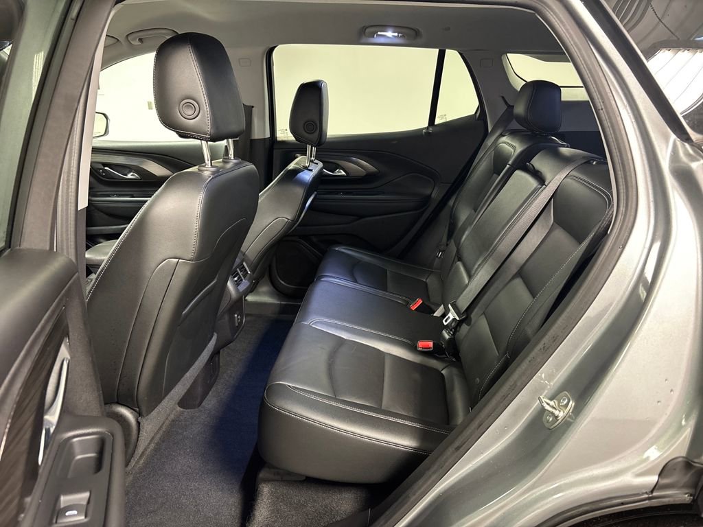 Certified 2024 GMC Terrain SLT image 30